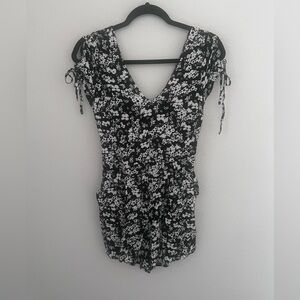 Express Black and White Floral Romper Size 6